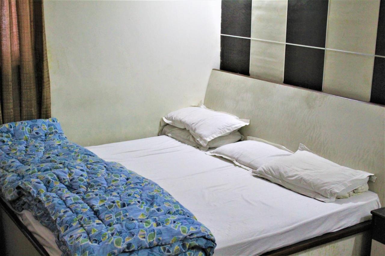 Central Guest House , Walk In Dargah & Markaz New Delhi Exterior photo